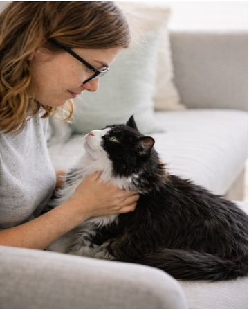 Norwegian Salmon Oil for Cats: Benefits, Dosage & Best Sources (2026)